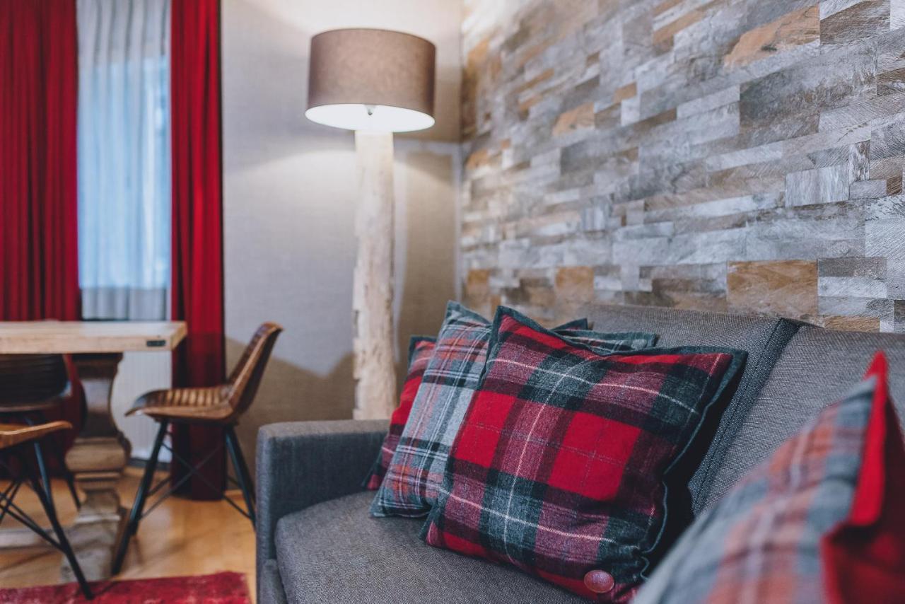 Alpine Living By We Rent, Summercard Included Apartment Zell am See