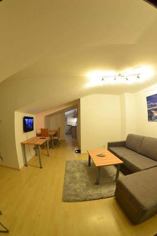 Alpine Living By We Rent, Summercard Included * Zell am See